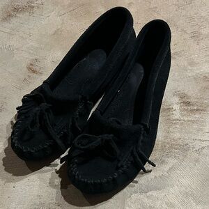 Minnetonka Women's Moccasins